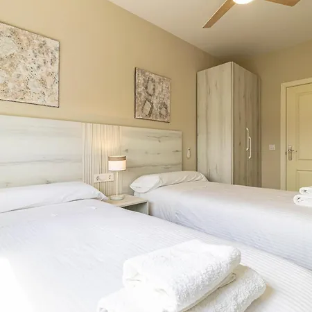 Appartamento Allo Europa Ii 4 Habitaciones-piscina-padel-parking *